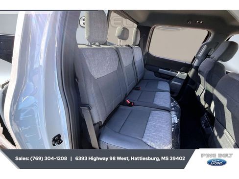 New 2026 Ford F250 XLT w/ XLT Premium Package AWD/4WD image 21