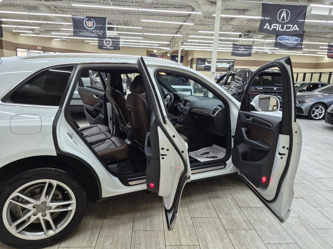 Used 2014 Audi Q5 2.0T Premium Plus w/ Premium Plus Package AWD/4WD image 13