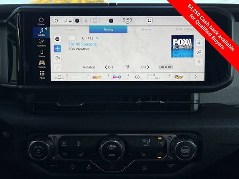 New 2025 Jeep Gladiator Sport image 4