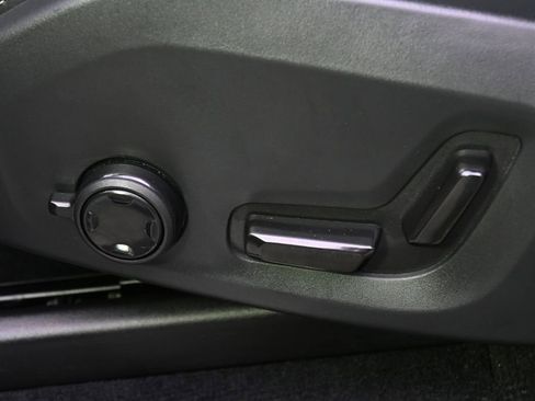 Used 2024 Volvo XC90 B6 Ultimate w/ Protection Package Premier image 14