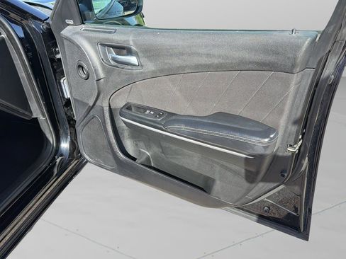 Used 2023 Dodge Charger SXT RWD image 9