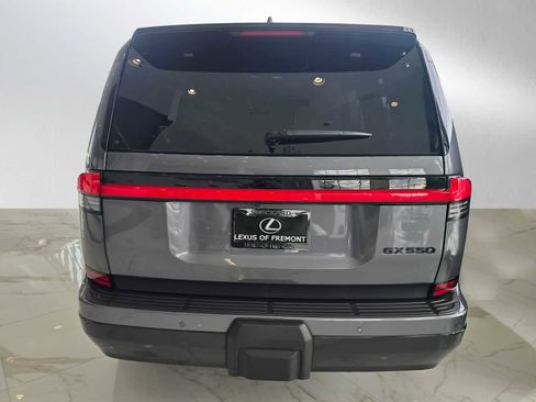 New 2026 Lexus GX 550 image 4