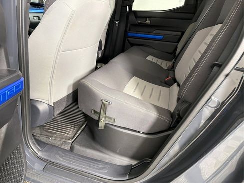 Used 2024 Toyota Tacoma TRD Sport w/ TRD Sport Upgrade Package image 21