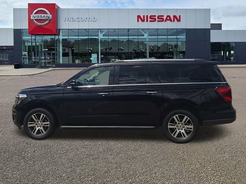 Used 2024 Ford Expedition Max Limited RWD image 4