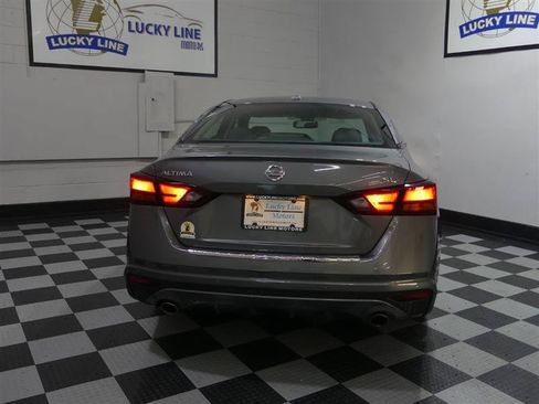 Used 2019 Nissan Altima 2.5 SL FWD image 8