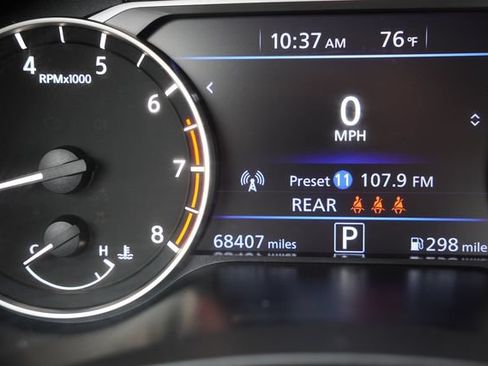 Used 2024 Nissan Altima 2.5 SV FWD image 30