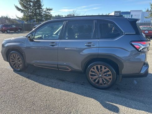 Used 2025 Subaru Forester Sport image 5