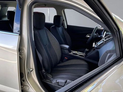 Used 2016 Chevrolet Equinox LS FWD image 25