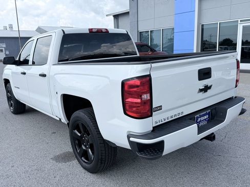 Used 2018 Chevrolet Silverado 1500 Custom w/ Custom Value Package RWD image 7