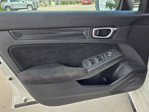 Used 2024 Honda Civic Type R image 19