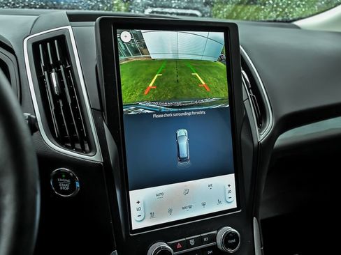 Certified 2024 Ford Edge SEL w/ Convenience Package AWD/4WD image 23