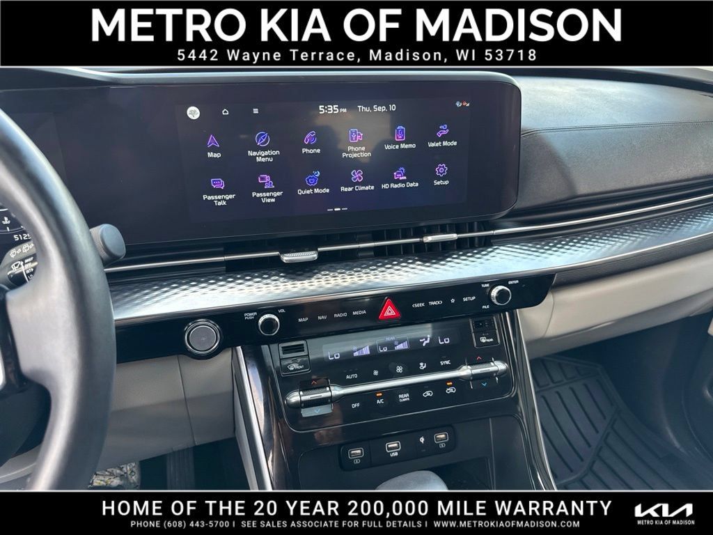 Used 2024 Kia Carnival SX Prestige FWD image 24