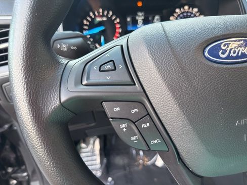 Used 2020 Ford Edge SE image 27