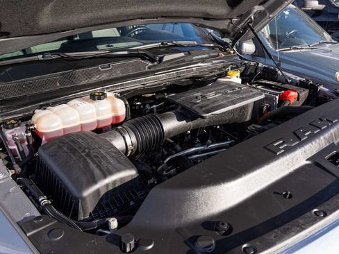 Used 2022 RAM 1500 Big Horn AWD/4WD image 39