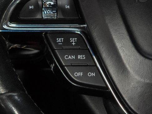 Used 2022 Lincoln Nautilus Standard image 24