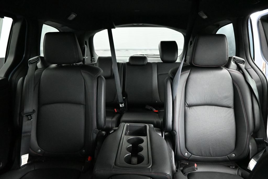 Used 2025 Honda Odyssey Sport-L image 16