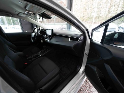 Used 2023 Toyota Corolla LE image 25
