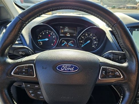 Used 2019 Ford Escape Titanium w/ U9j03 - Titanium Tow Package image 24