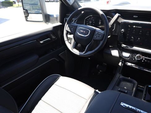 New 2026 GMC Sierra 2500 AT4X AWD/4WD image 21
