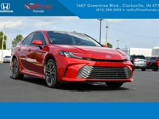 Used 2025 Toyota Camry XLE w/ Premium Plus Package AWD/4WD video 1