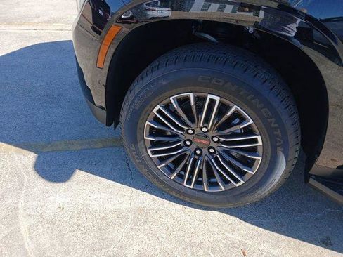 New 2026 GMC Yukon XL Elevation w/ LPO, Floor Liner Package RWD image 4
