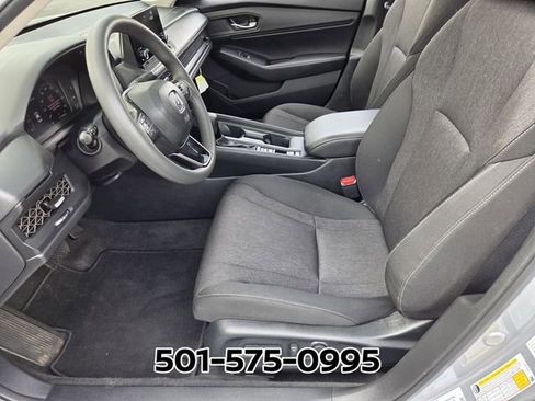 Used 2025 Honda Accord SE image 12