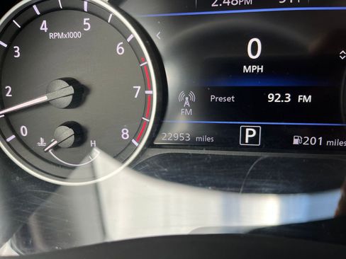 Used 2025 Nissan Sentra SV image 38