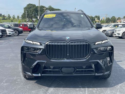 Used 2026 BMW X7 xDrive40i w/ M Sport Package AWD/4WD image 2