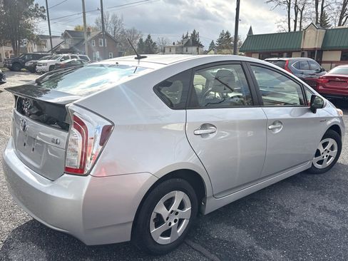 Used 2013 Toyota Prius Three image 5