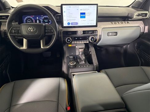 Used 2025 Toyota Tacoma Trailhunter image 22
