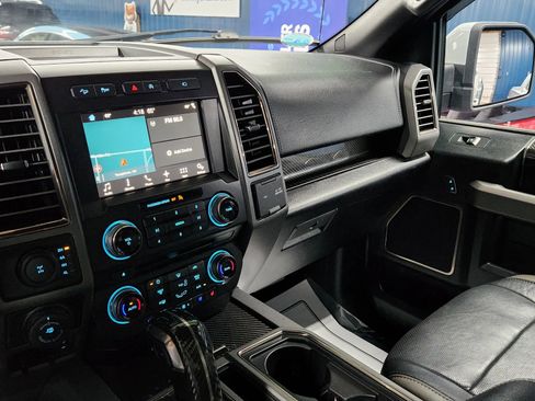 Used 2017 Ford F150 Raptor w/ Equipment Group 802A Luxury image 36