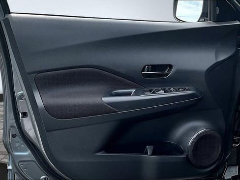 Used 2025 Nissan Kicks Play S image 19