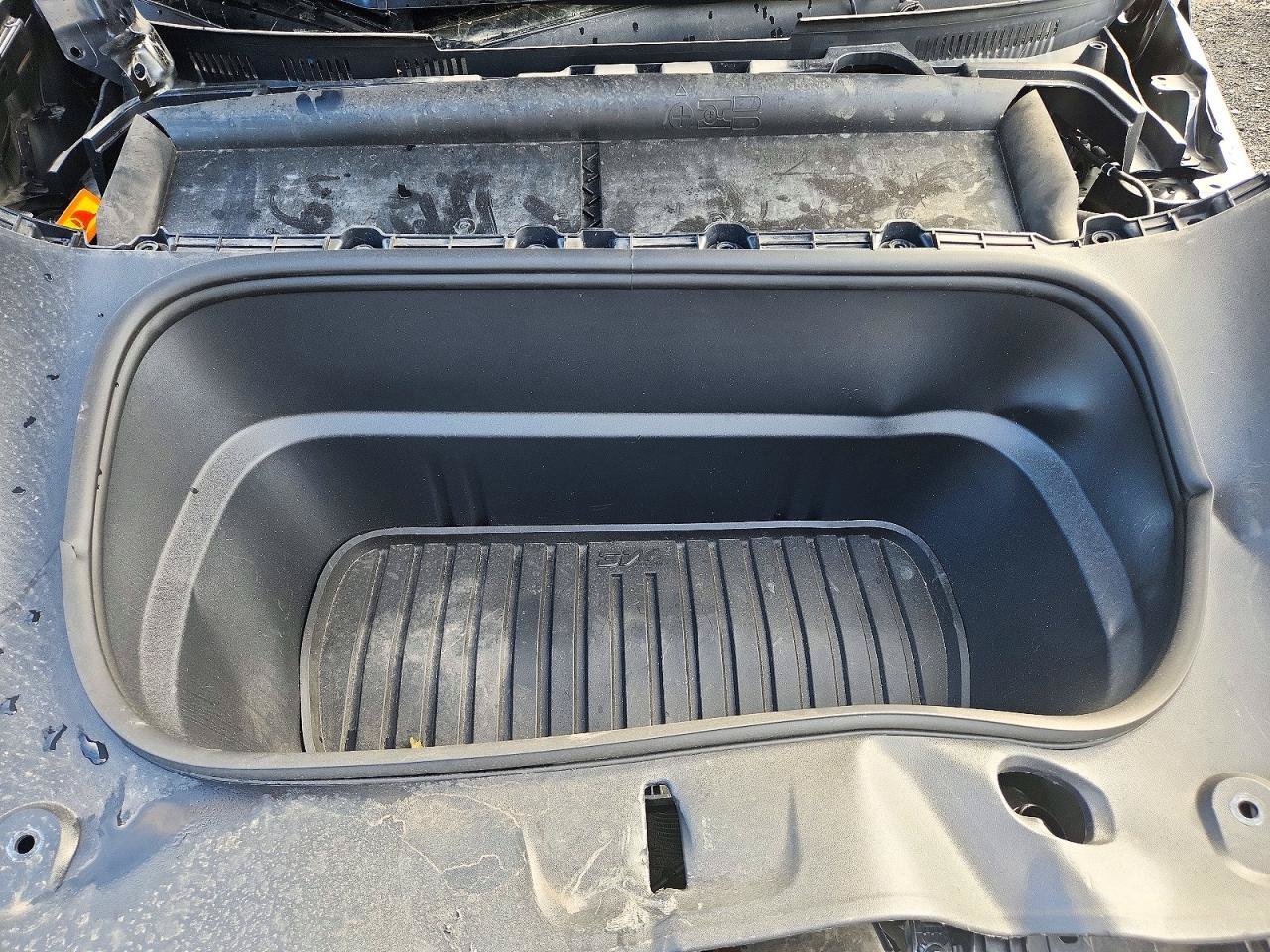 Used 2026 Tesla Model Y AWD image 9
