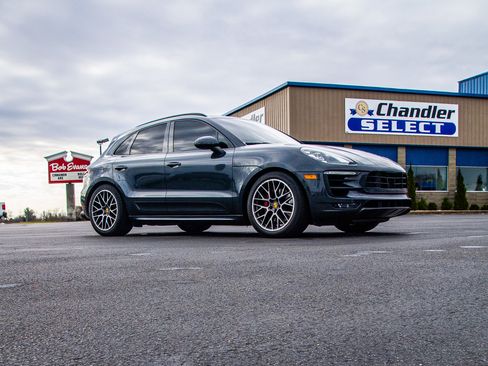 Used 2018 Porsche Macan GTS image 9