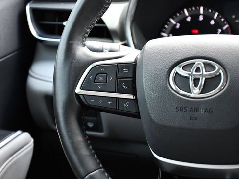 Used 2021 Toyota Highlander Limited AWD/4WD image 25