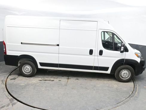 Used 2025 RAM ProMaster 2500 w/ Convenience Group FWD image 30