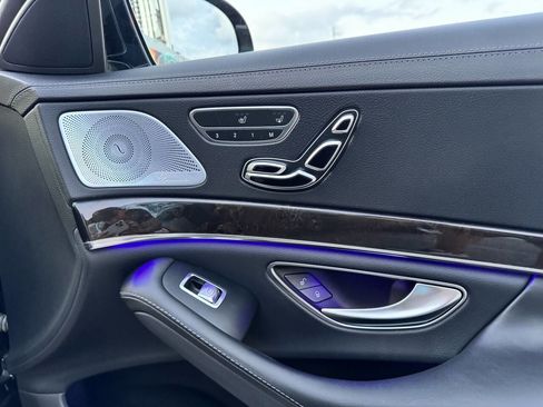 Used 2015 Mercedes-Benz S 550 Sedan image 23