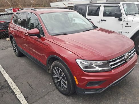 Used 2019 Volkswagen Tiguan SE w/ Panoramic Sunroof Package image 6