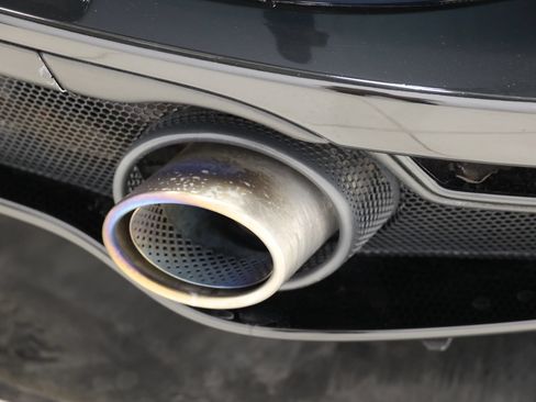 Used 2021 McLaren GT RWD image 73