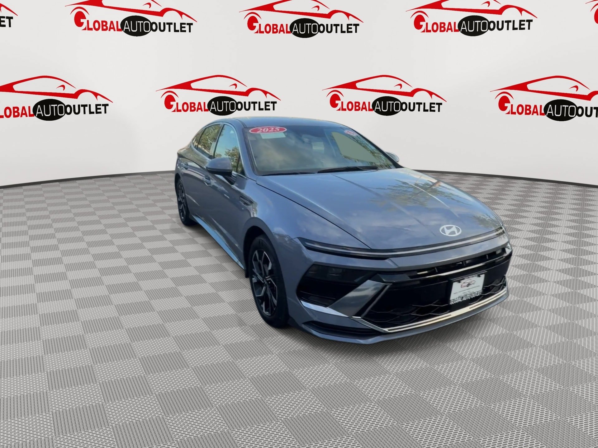 Used 2025 Hyundai Sonata SEL FWD image 3