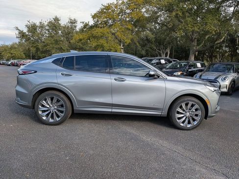 New 2026 Buick Envista Avenir image 3