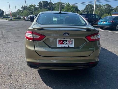 Used 2013 Ford Fusion SE FWD image 4