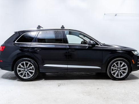 Used 2018 Audi Q7 3.0T Premium Plus w/ Premium Plus Package AWD/4WD image 8