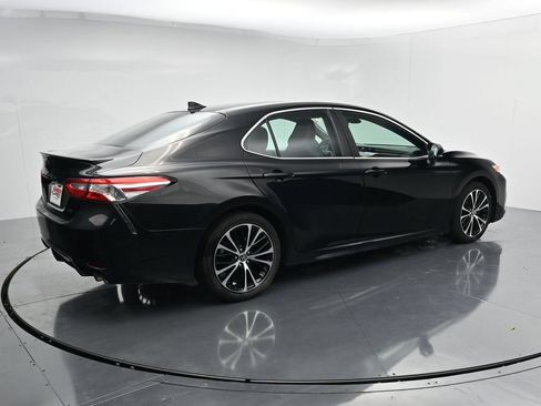 Used 2020 Toyota Camry SE w/ Audio Package FWD image 8