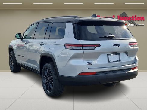 New 2025 Jeep Grand Cherokee L Limited image 6