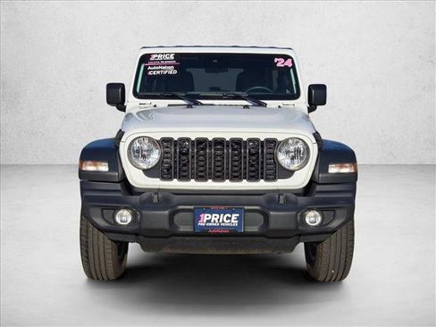 Used 2024 Jeep Wrangler Unlimited Sport AWD/4WD image 2