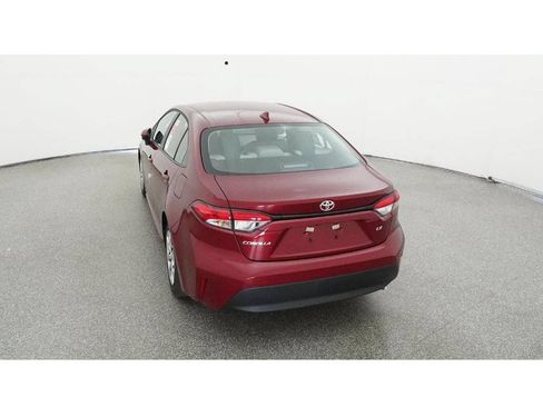 Used 2026 Toyota Corolla LE FWD image 7