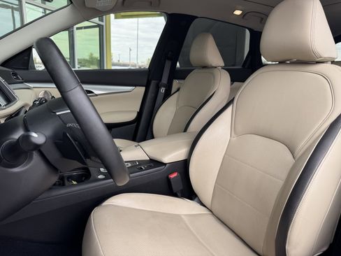 Used 2022 INFINITI QX50 Essential image 34