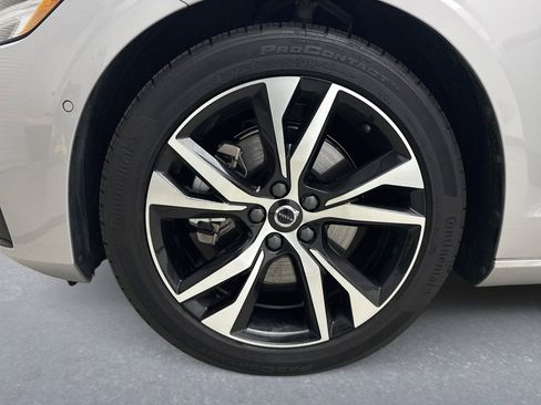 Used 2024 Volvo S60 B5 Plus w/ Climate Package AWD/4WD image 22