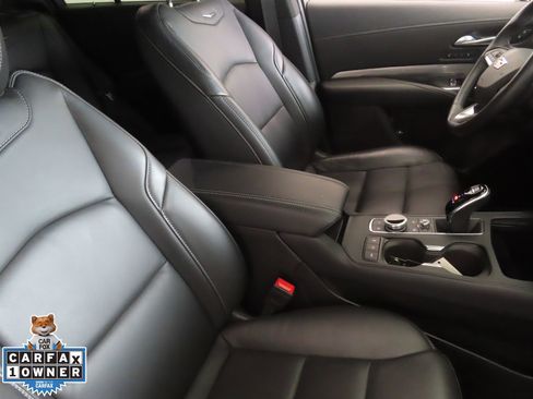 Used 2025 Cadillac XT4 Premium Luxury image 27